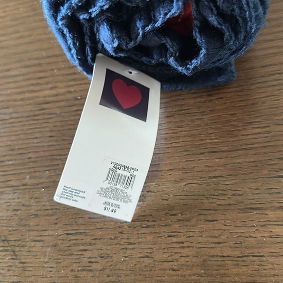 NWT Old Navy Dark Blue and Red Fleece Blanket - Picture 3 of 4